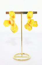 Aretes amarillos de media flor - ARETE Boutiquemirel 