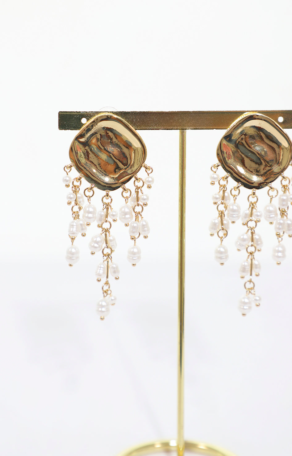 Arete largo dorado con perlas - ARETE Boutiquemirel 