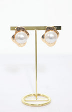 Aretes dorados con perlas - ARETE Boutiquemirel 