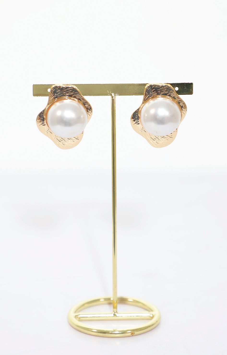 Aretes dorados con perlas - ARETE Boutiquemirel 