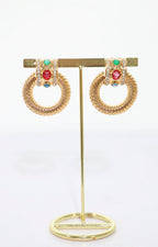 Aretes dorados con piedras multicolor - ARETE Boutiquemirel 