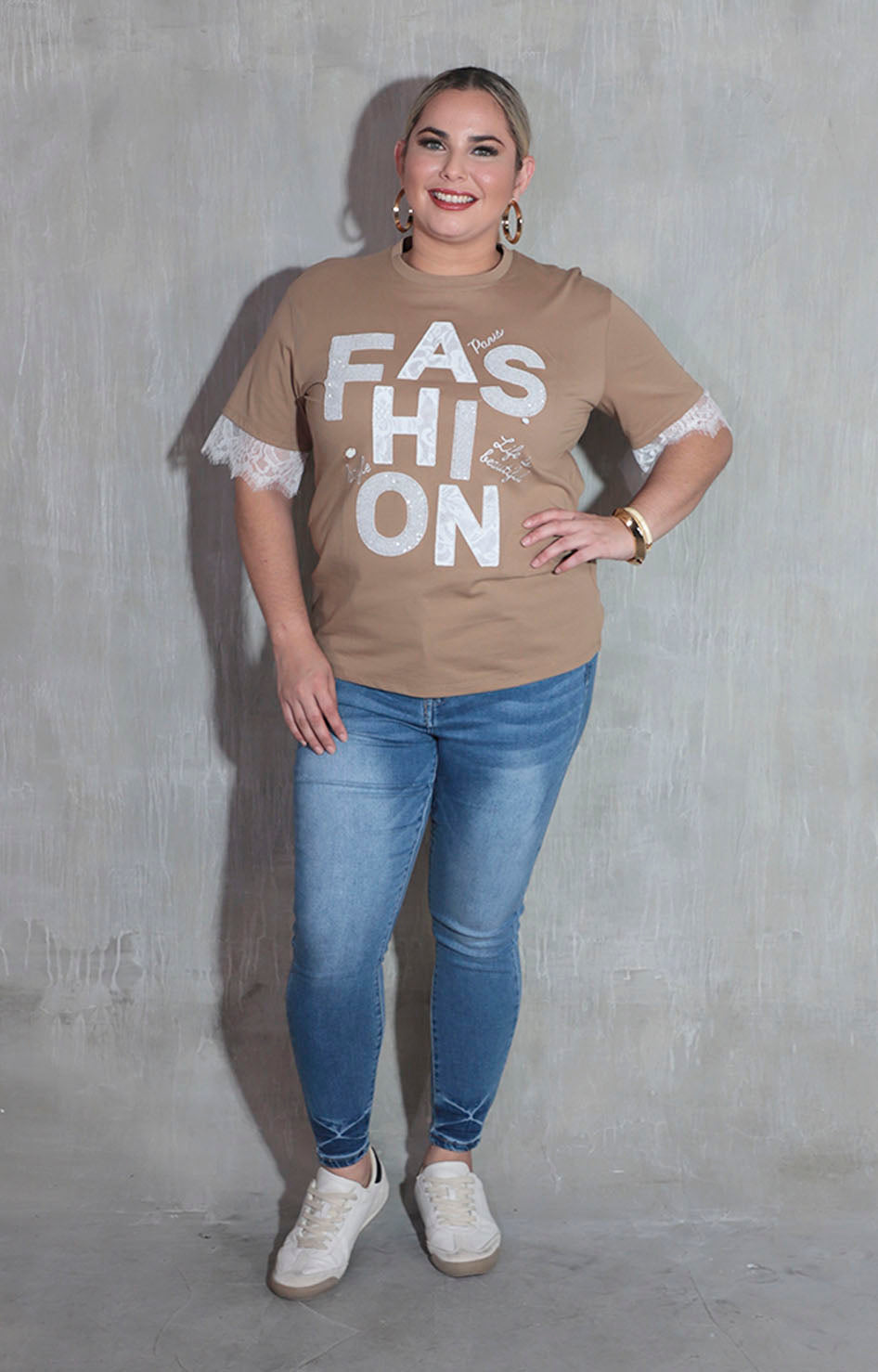 Blusa beige con letras - BLUSA XL Boutiquemirel 