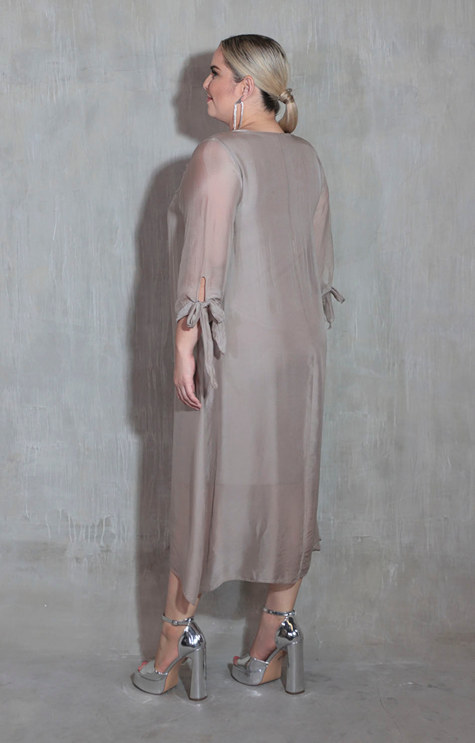 Vestido beige bordado - VESTIDO XL Boutiquemirel 