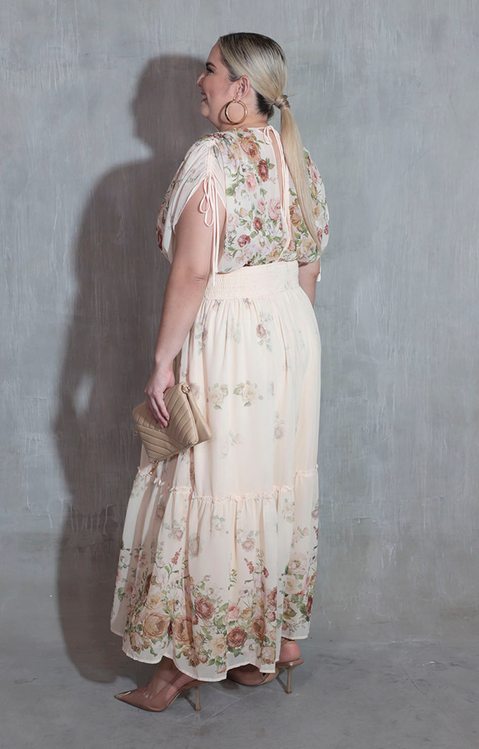 Vestido beige con flores - VESTIDO XL Boutiquemirel 