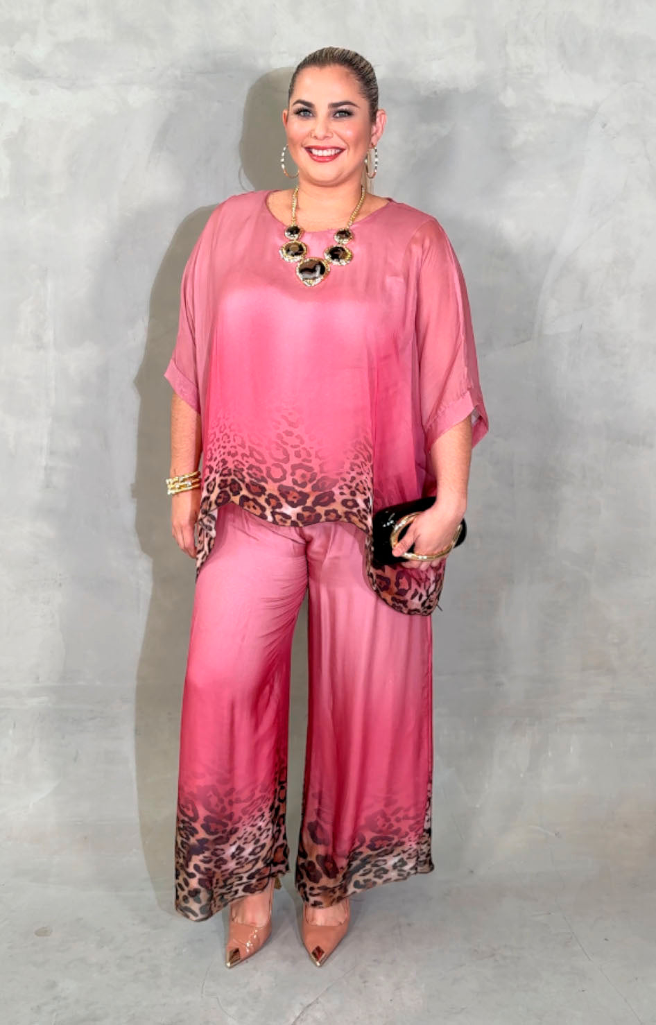 Conjunto rosa de seda