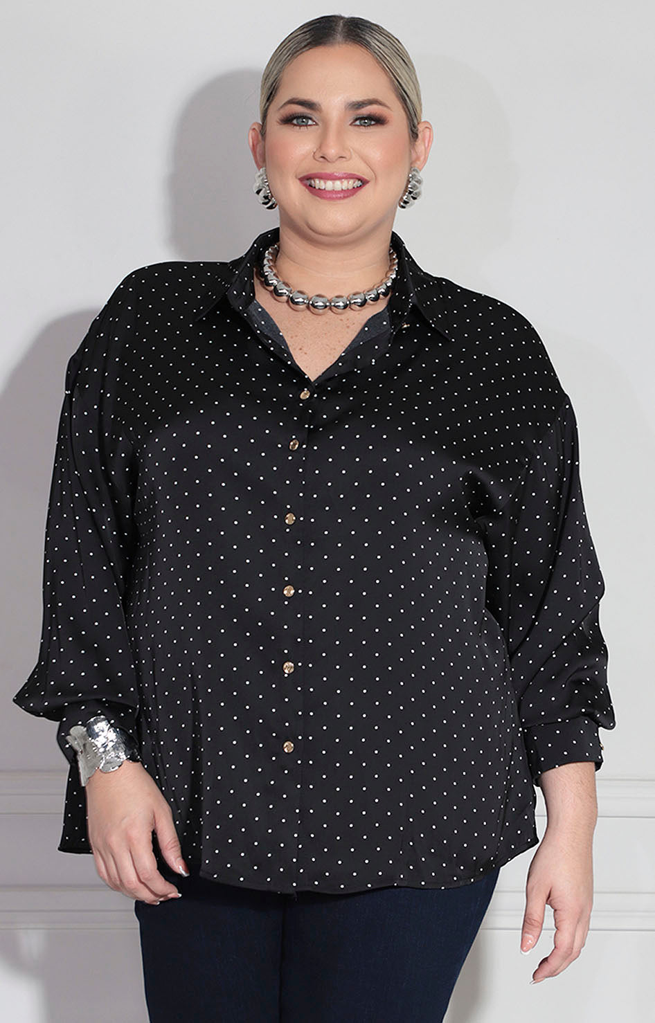 Camisera negra polka-dots