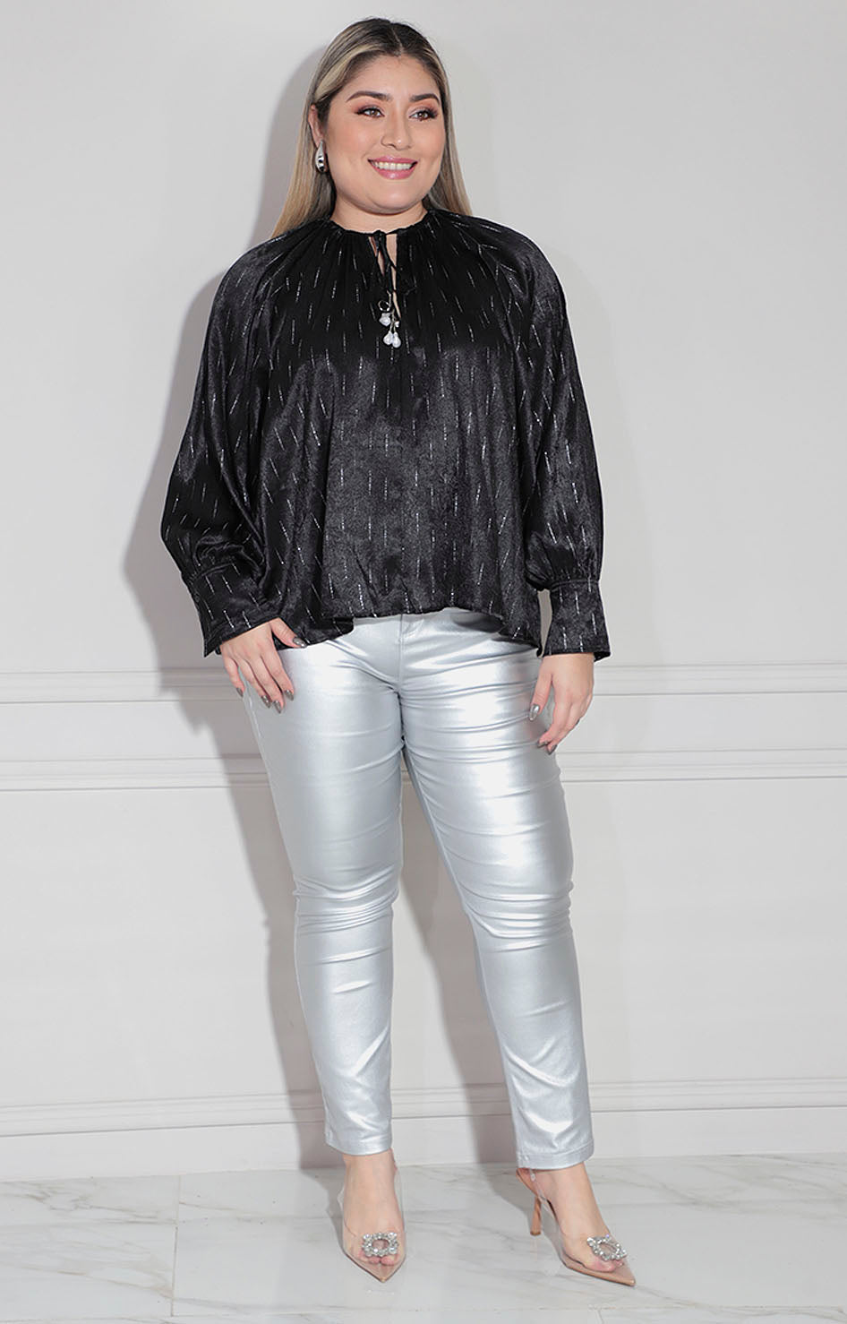 Blusa negra con brillos - BLUSA XL Boutiquemirel 