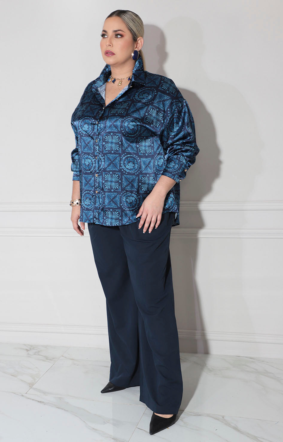 Camisera azul marino