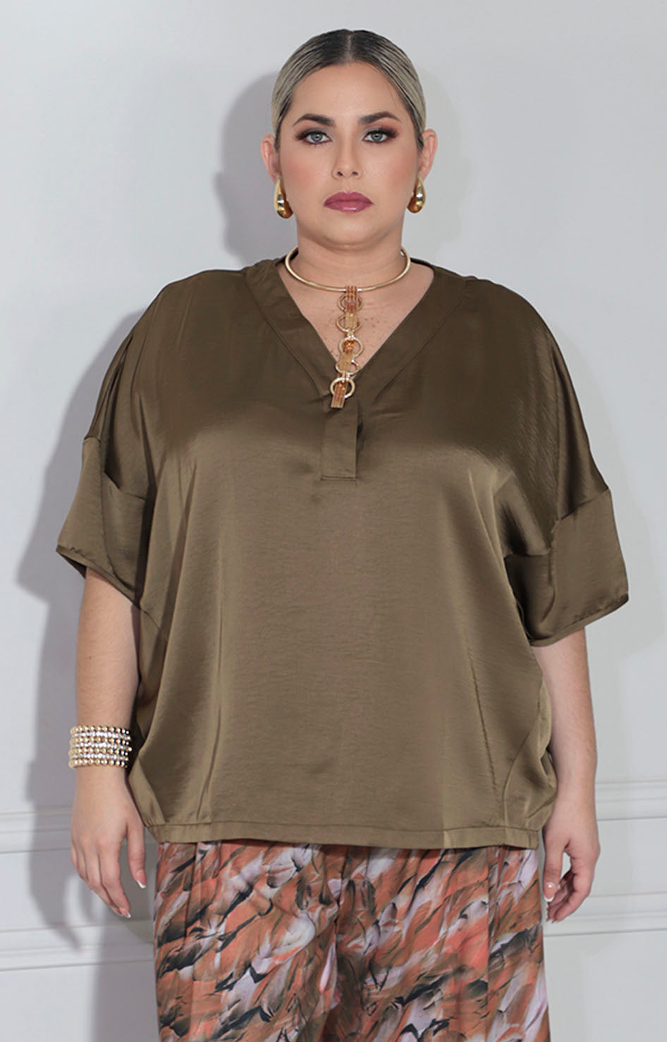 Blusa verde satinada