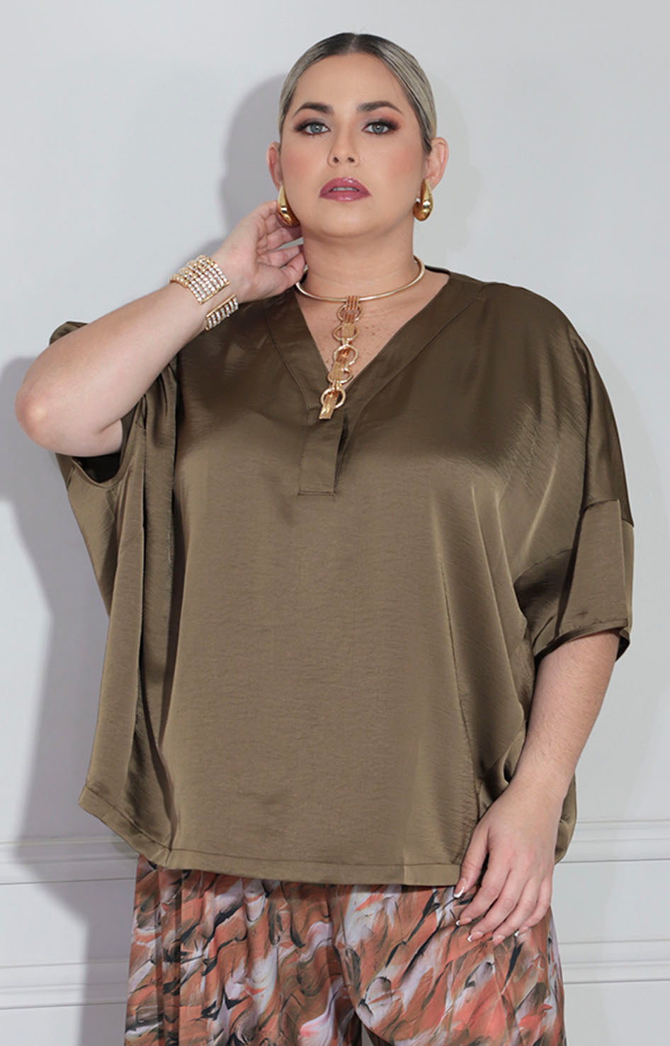 Blusa verde satinada