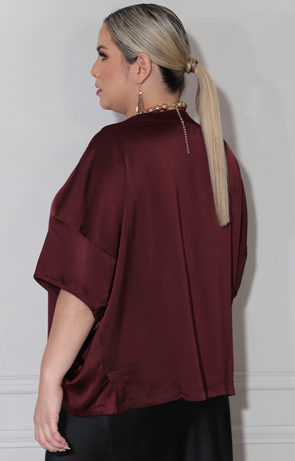 Blusa vino satinada