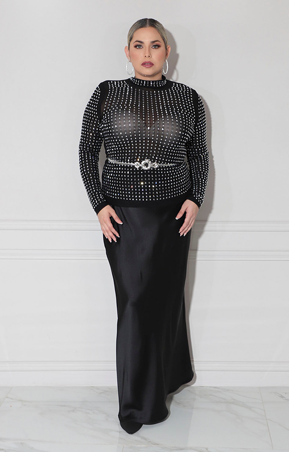 Blusa negra con brillos