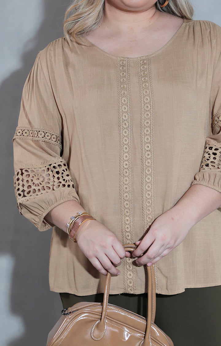 Blusa beige bordada - BLUSA XL Boutiquemirel 