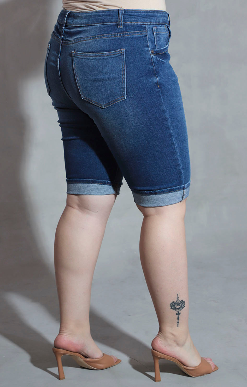 Capri denim con rasgaduras - CAPRI XL Boutiquemirel 