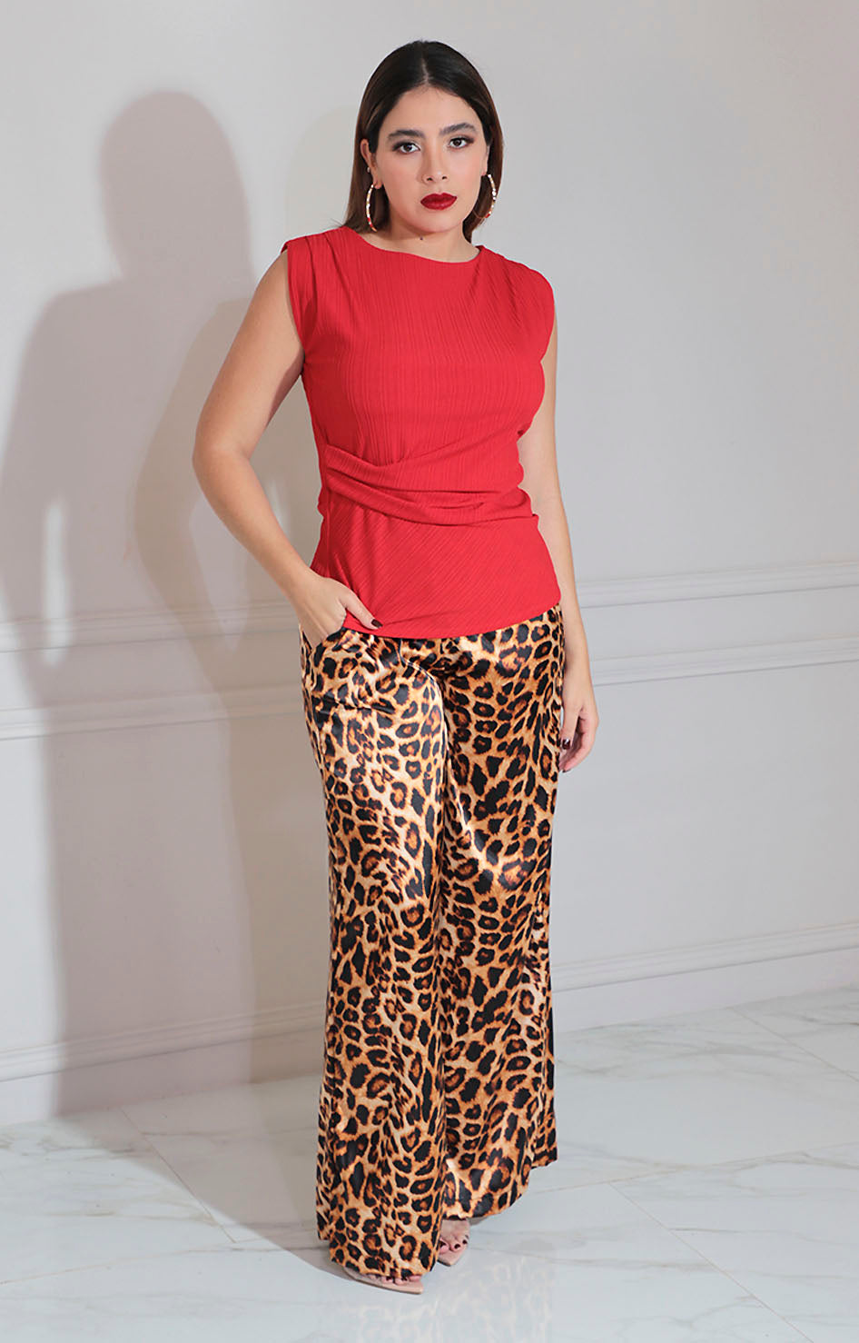 Blusa roja con fruncido