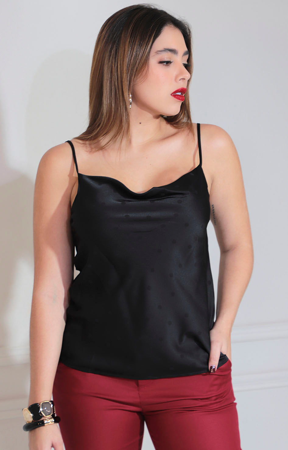 Blusa negro de tirantes