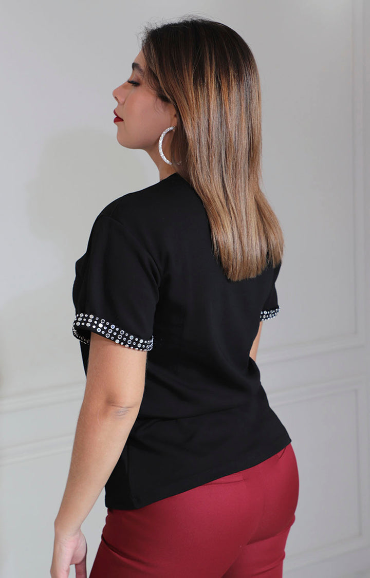 Blusa negra con brillos