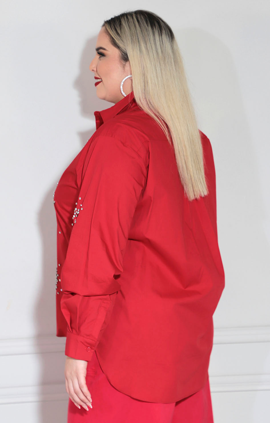 Camisera roja con brillos