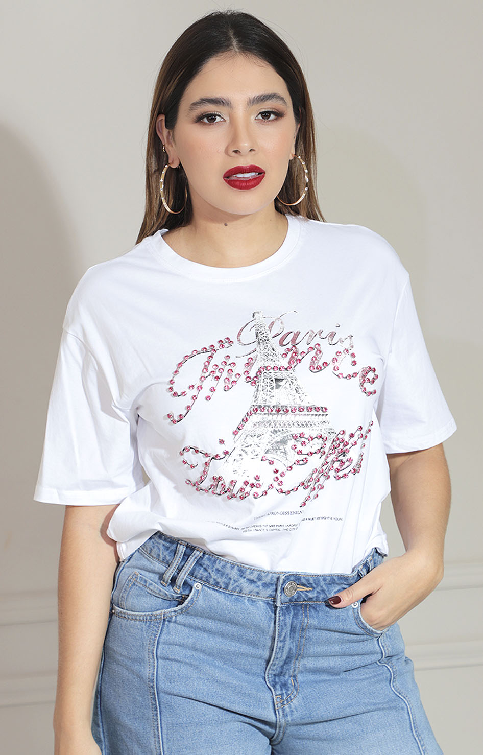 Blusa blanca con pedrería