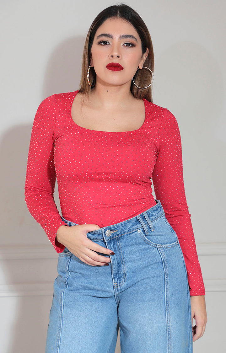 Blusa roja con brillos