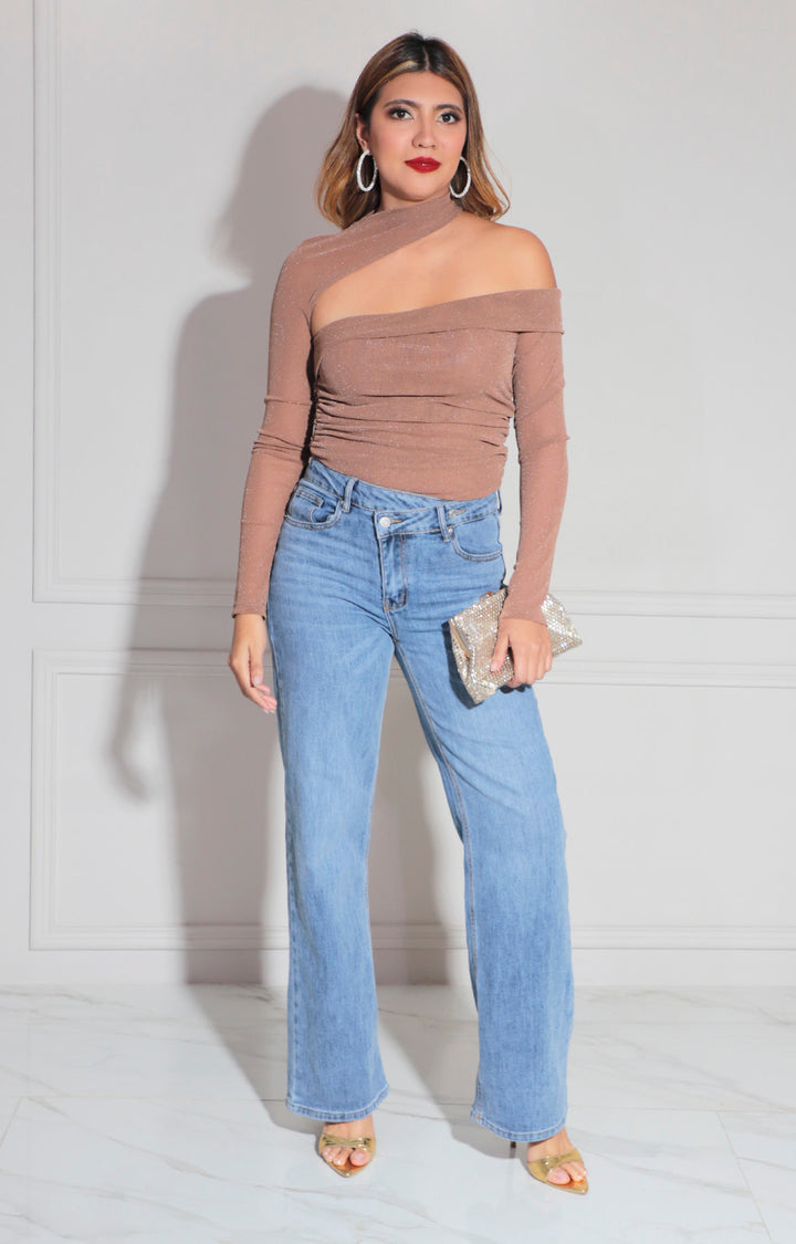 Pantiblusa café asimetrica