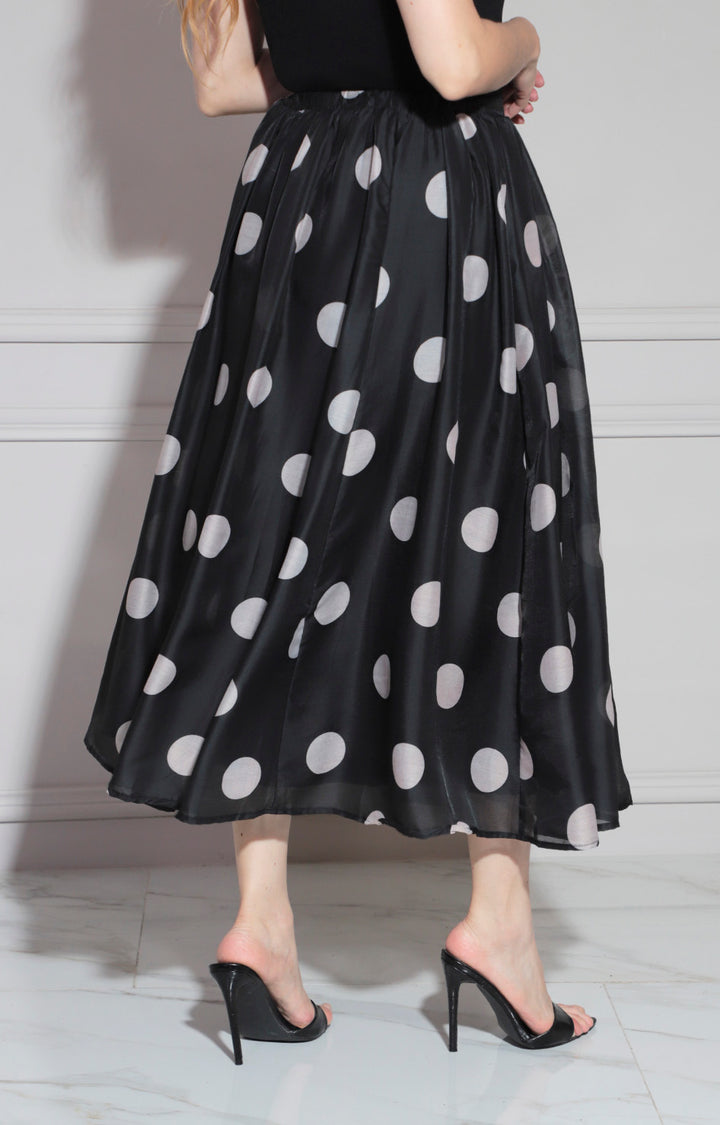 Falda negra estampada