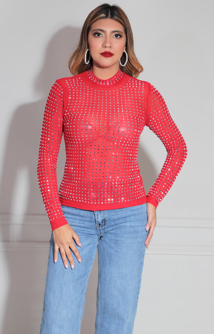 Blusa roja con pedrería