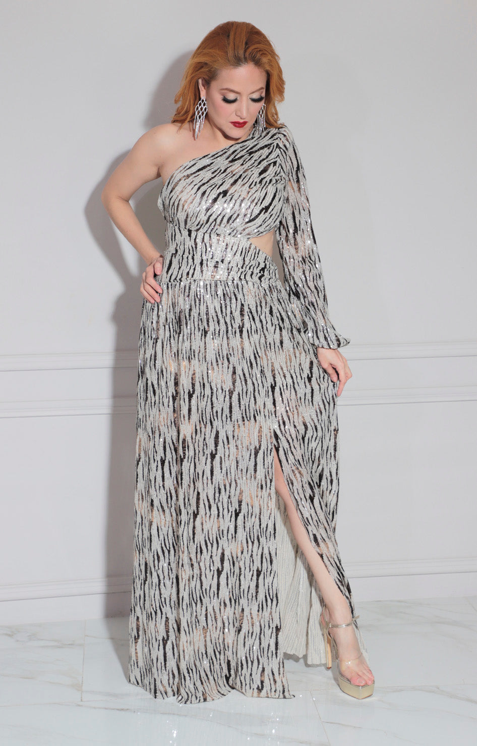 Vestido beige asimétrico