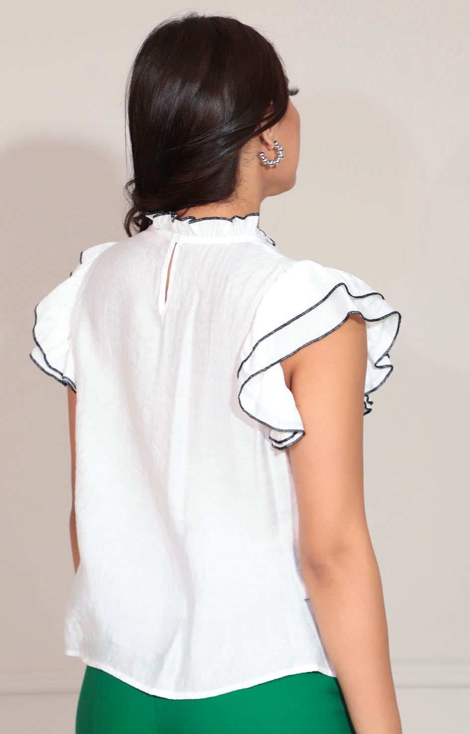 Blusa blanca con volantes - BLUSA Boutiquemirel 