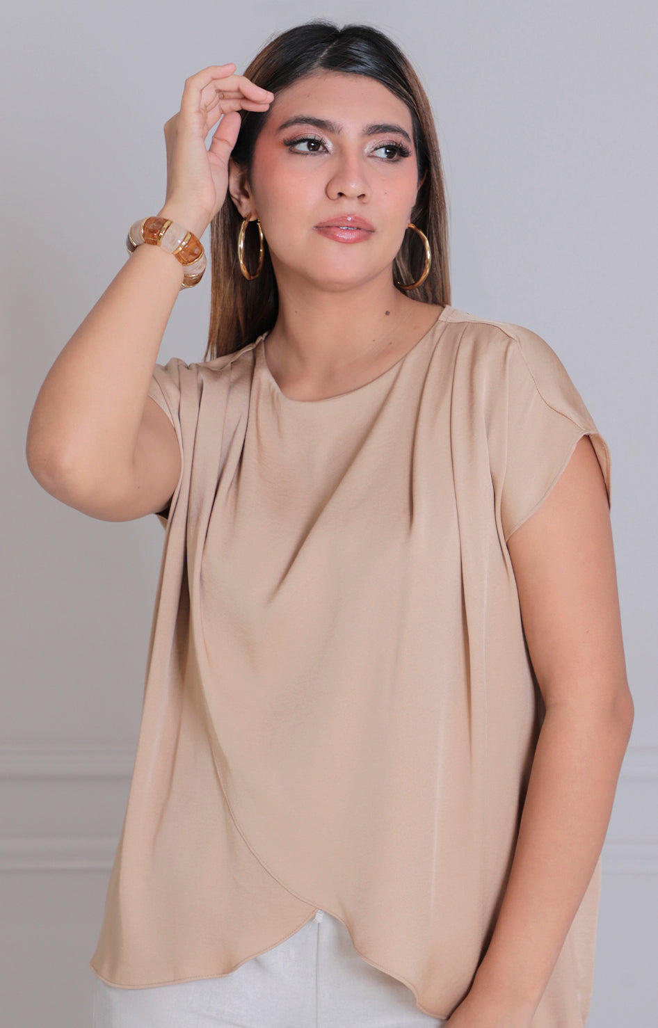 Blusa beige asimètrica - BLUSA REGULAR Boutiquemirel 