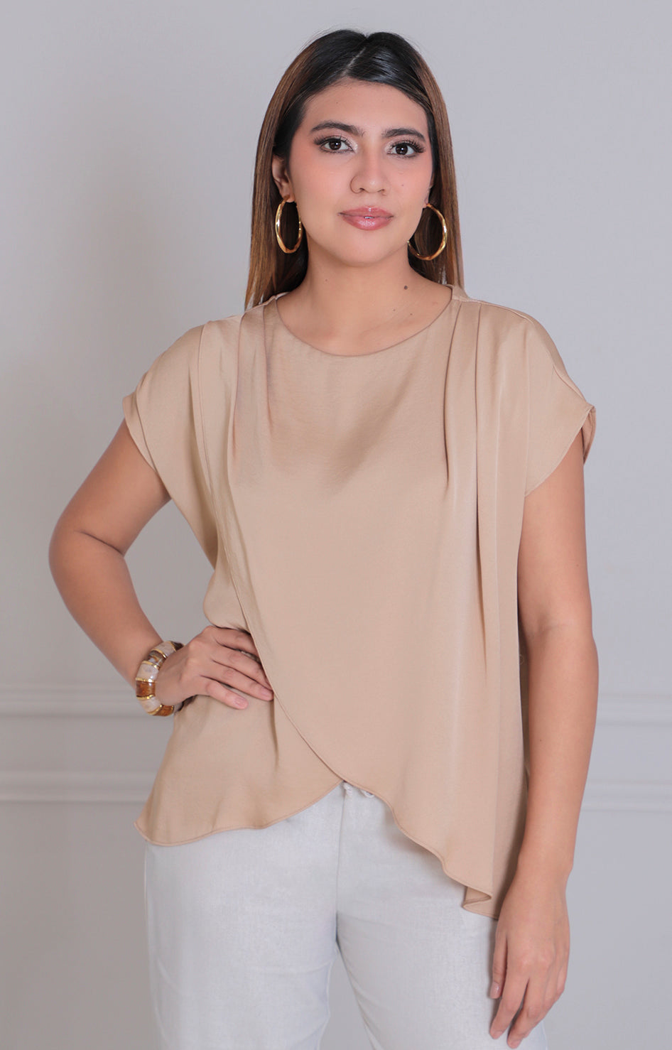 Blusa beige asimètrica - BLUSA REGULAR Boutiquemirel 