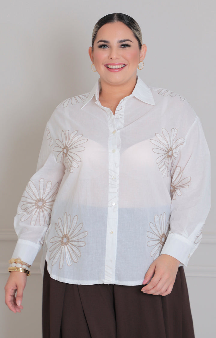 Blusa cafè de botones con bordado - BLUSA CURVY Boutiquemirel 