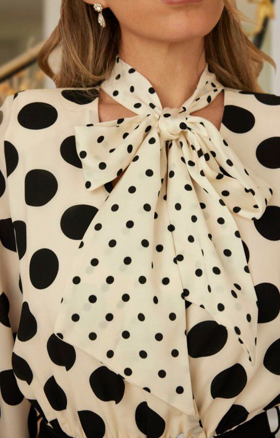 Palazzo negro con estampado