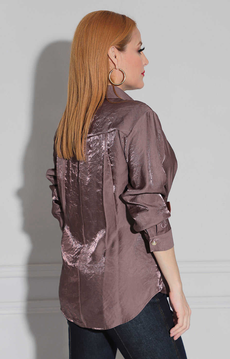 Blusa café con cinturón