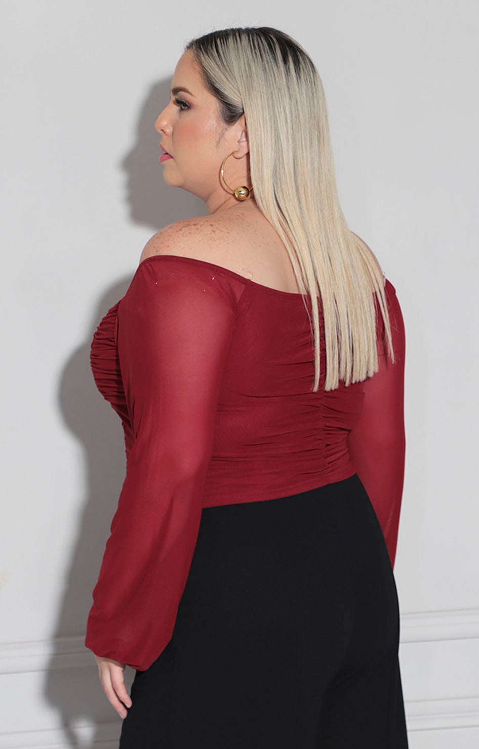 Blusa vino con fruncido