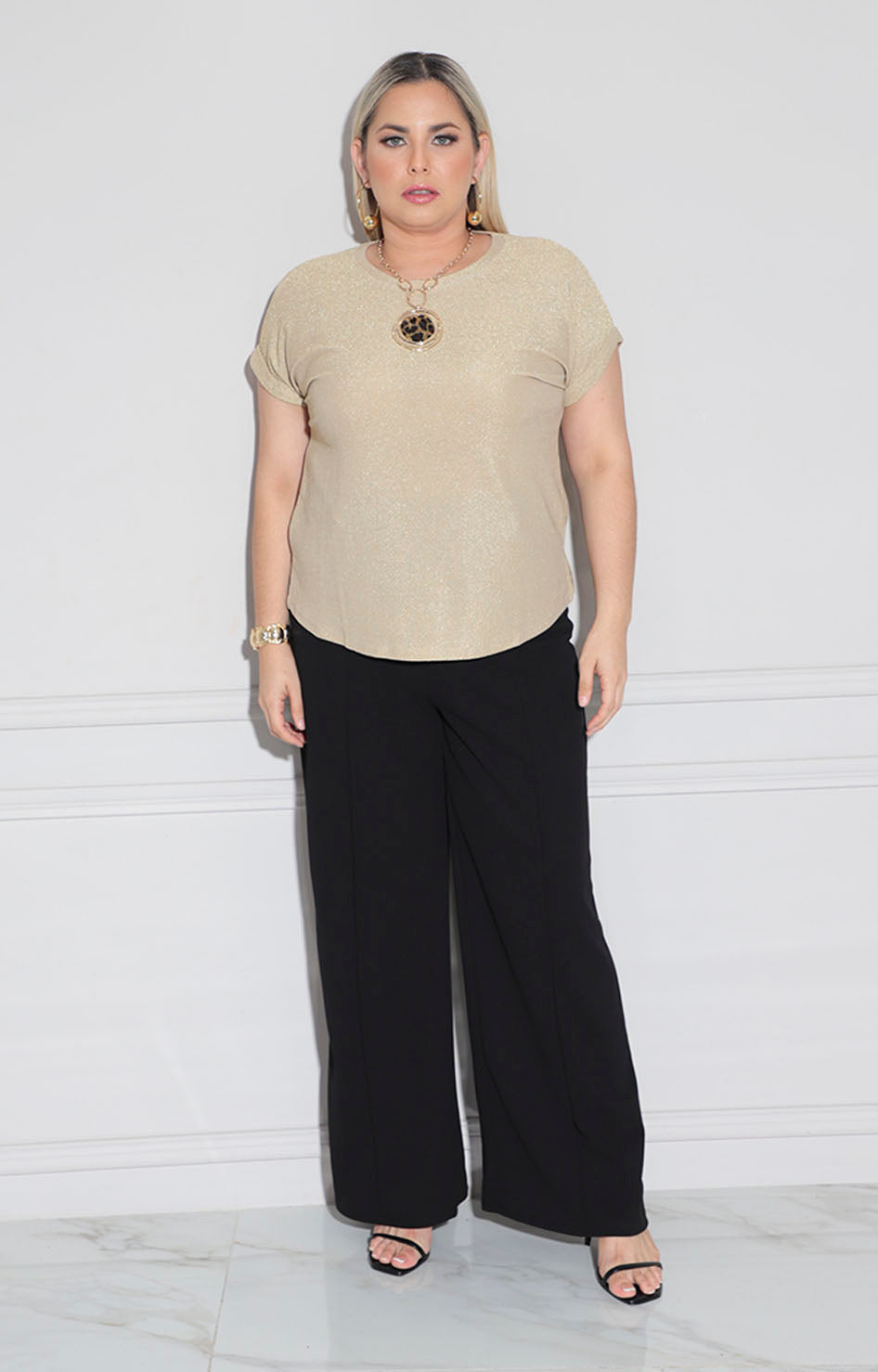 Blusa beige brillosa