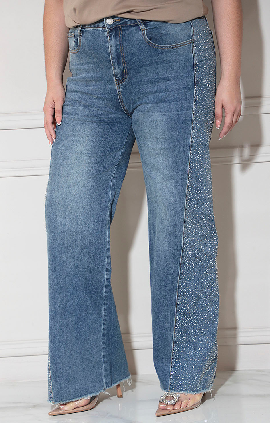 Pantalón denim con brillos
