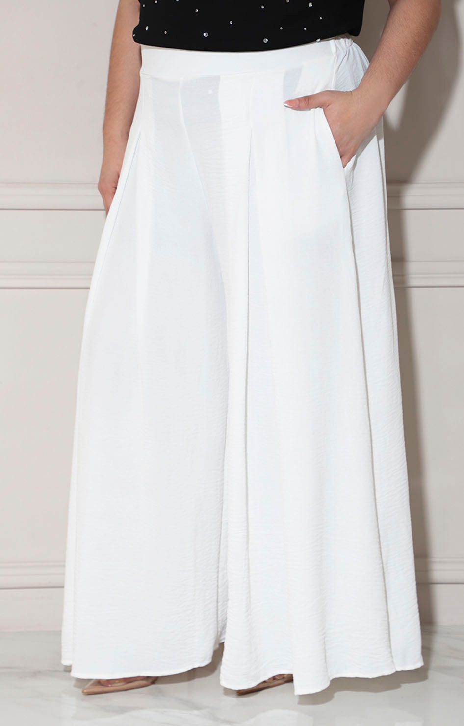 Pantalón blanco amplio