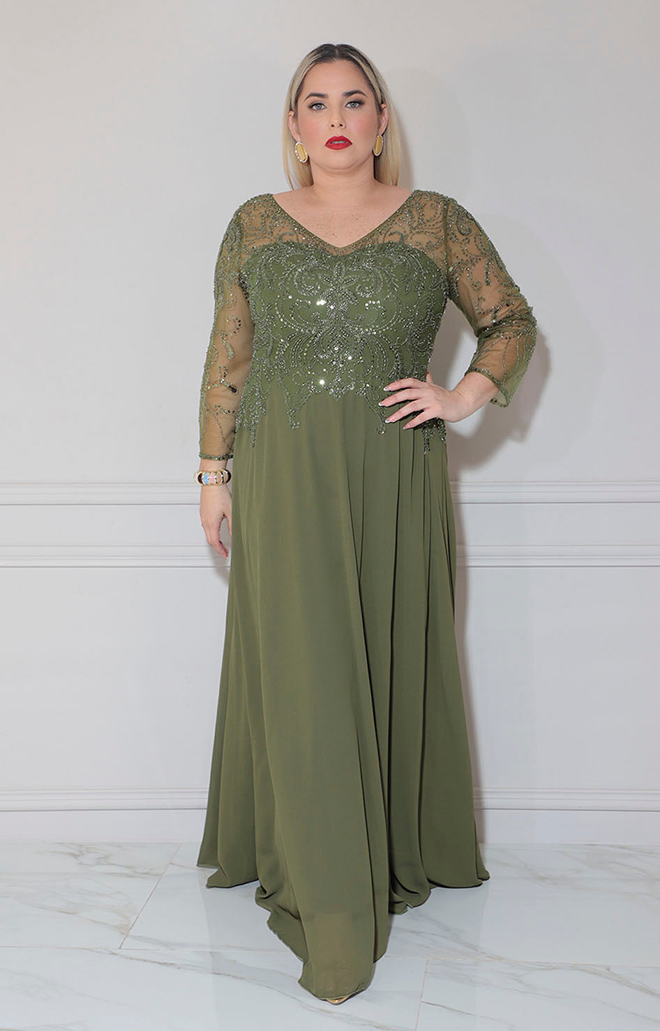 Vestido de gala verde olivo