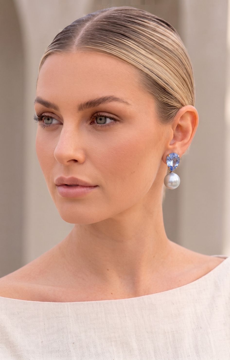 Arete azul de gota