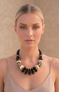 Collar negro safari