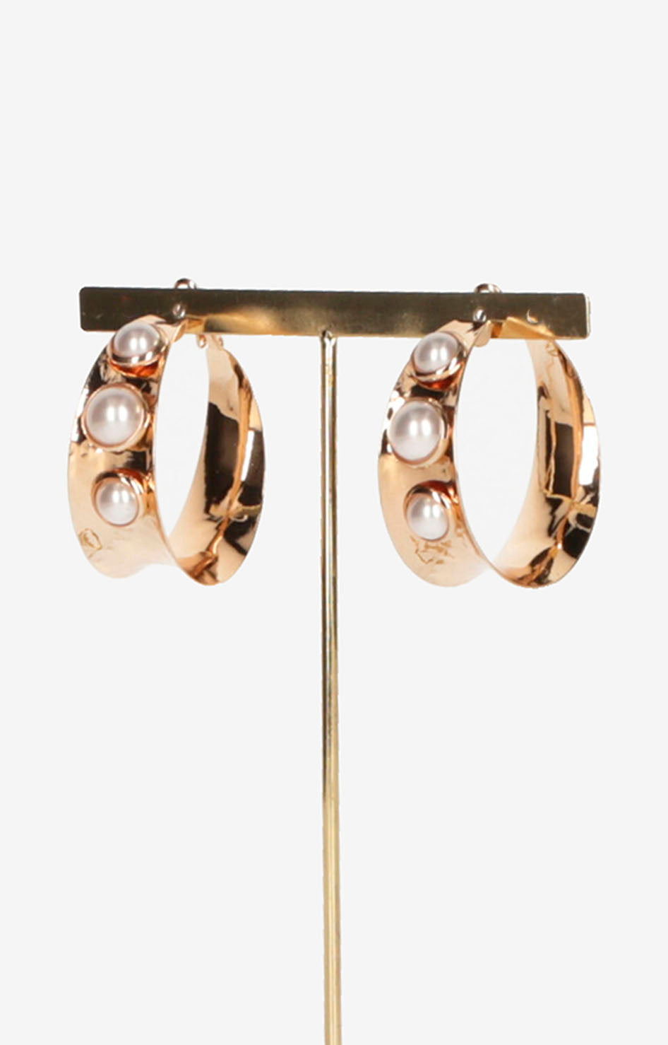 Arracada dorada con perlas - ARETE Boutiquemirel 