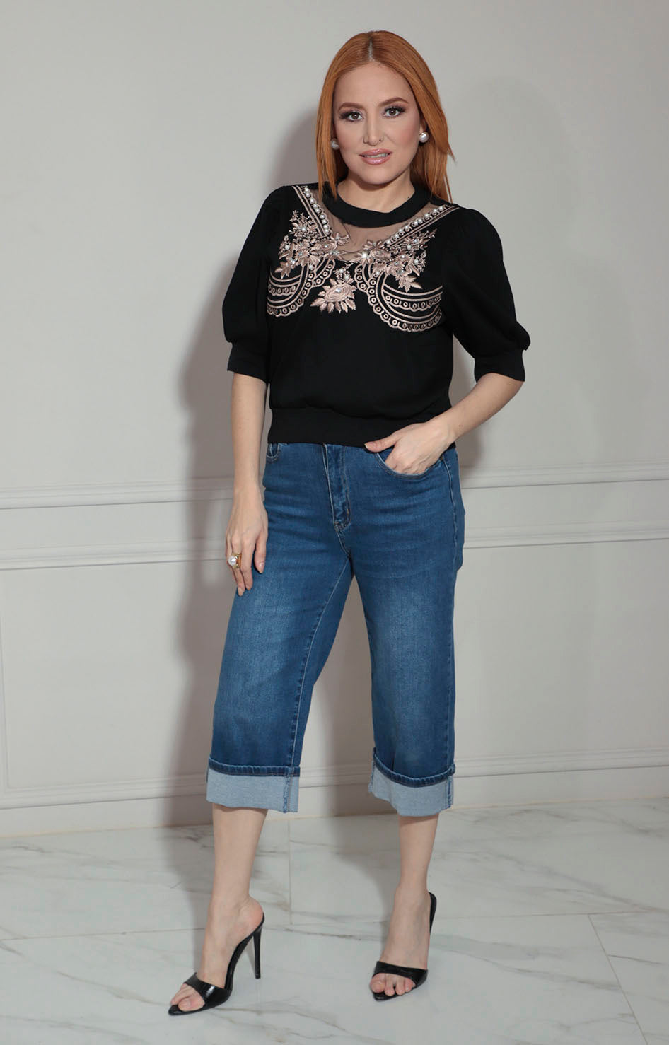 Blusa negra bordada - BLUSA Boutiquemirel 