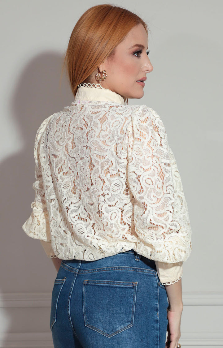 Camisera beige en encaje - BLUSA Boutiquemirel 