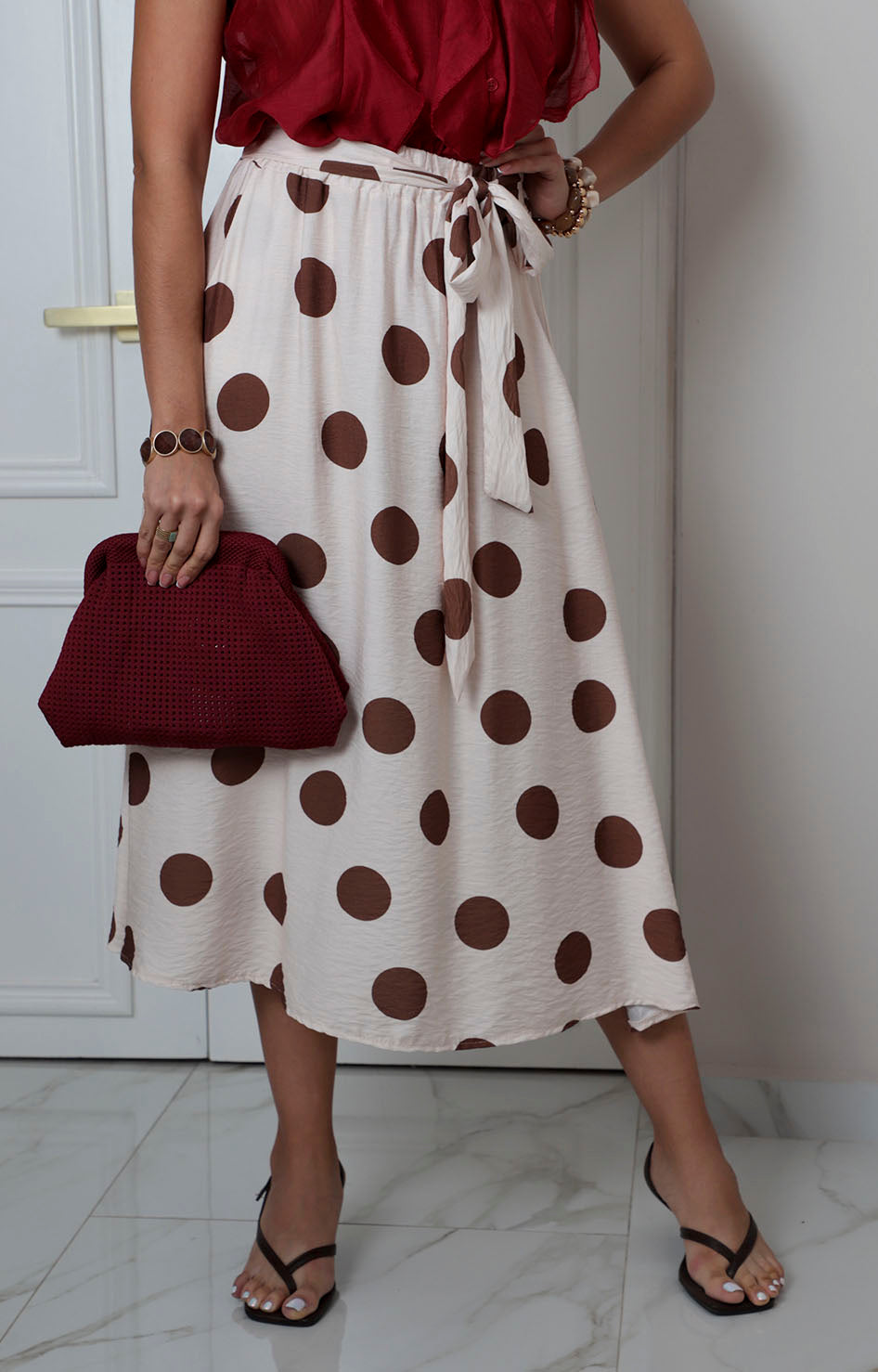Falda beige con polka dots