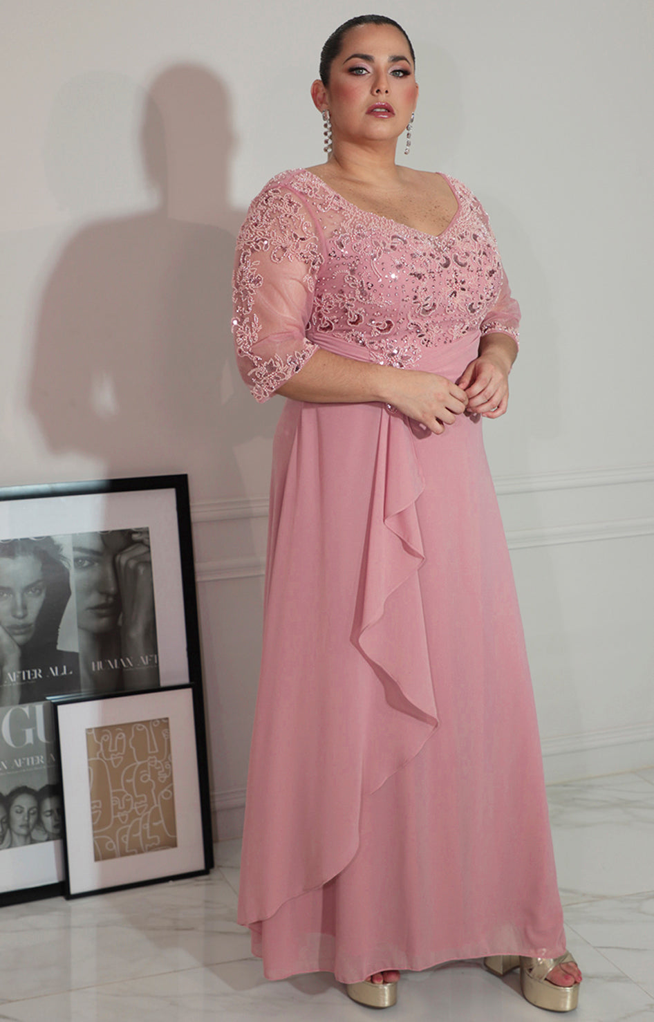 Vestido rosa con transparencia y brillo de manga 3/4 - VESTIDO Boutiquemirel 