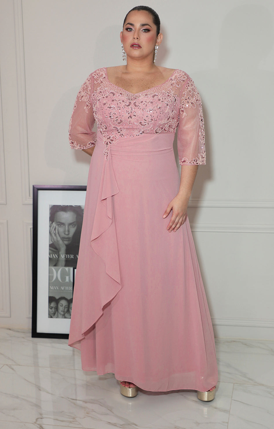Vestido rosa con transparencia y brillo de manga 3/4 - VESTIDO Boutiquemirel 