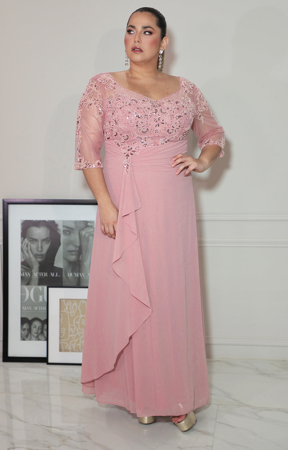 Vestido rosa con transparencia y brillo de manga 3/4 - VESTIDO Boutiquemirel 