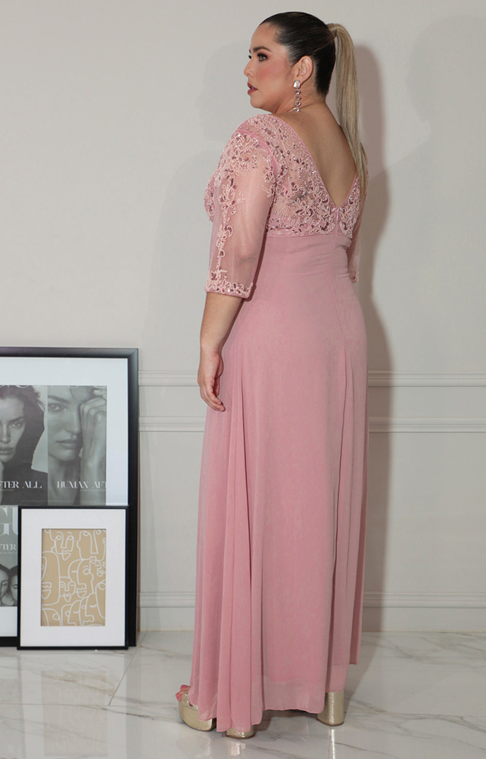Vestido rosa con transparencia y brillo de manga 3/4 - VESTIDO Boutiquemirel 