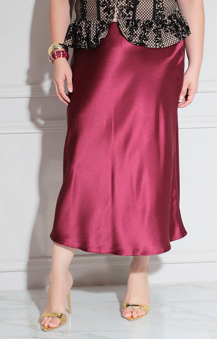 Falda vino satinada